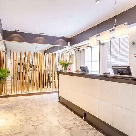 Sure By Western Gare Du Nord Hotel