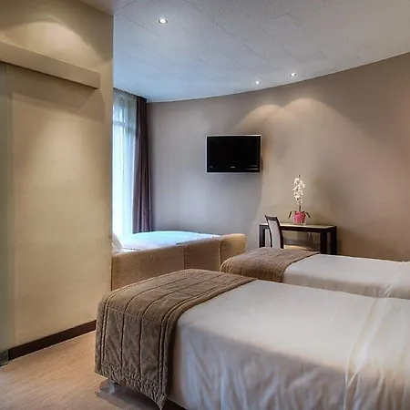 Hotel Sure By Western Gare Du Nord 3*