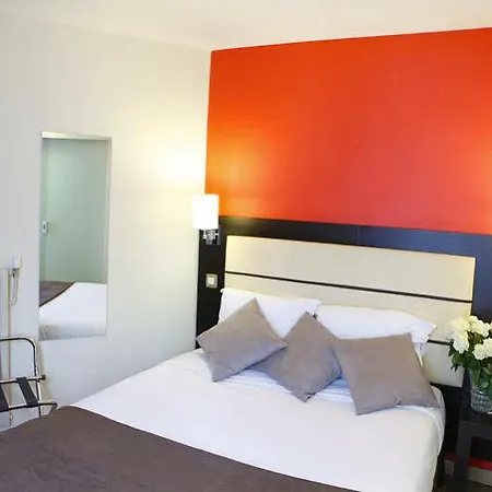 Sure By Western Gare Du Nord Hotel