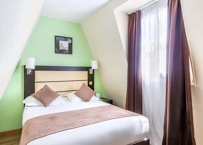 Sure By Western Gare Du Nord Hotel 3*