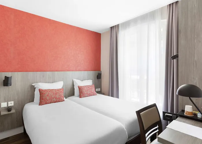 Sure By Western Gare Du Nord Hotel