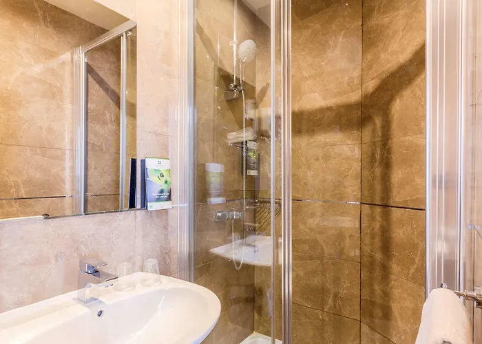 Sure By Western Gare Du Nord 3* París