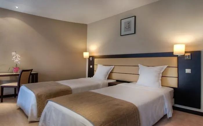 Hotel Sure By Western Gare Du Nord 3*