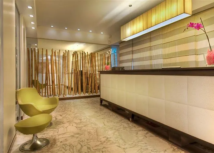 Sure By Western Gare Du Nord Hotel París